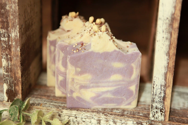 https://cdn.shopify.com/s/files/1/0621/8743/8302/files/Blackberry_Magnolia_Goats_Milk_Soap_2.jpg?v=1724978862